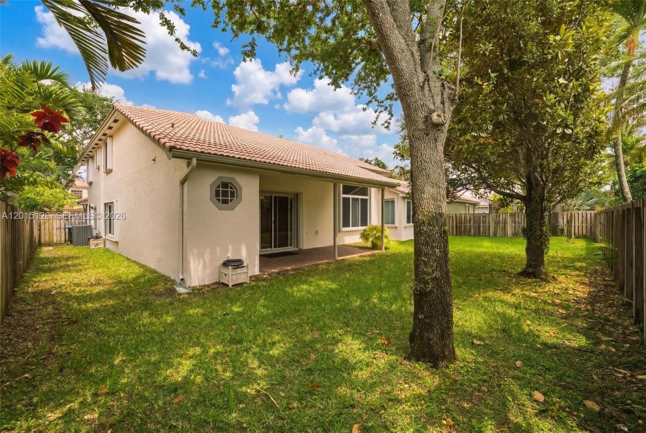2099 NW 126th Ave, Pembroke Pines, FL 33028 Photo
