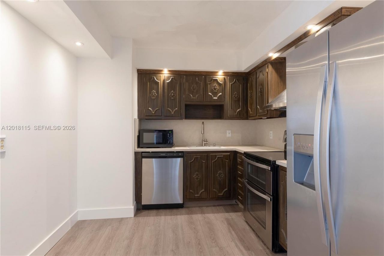 2851 NE 183rd St, Unit 504E, Aventura, FL 33160 Photo