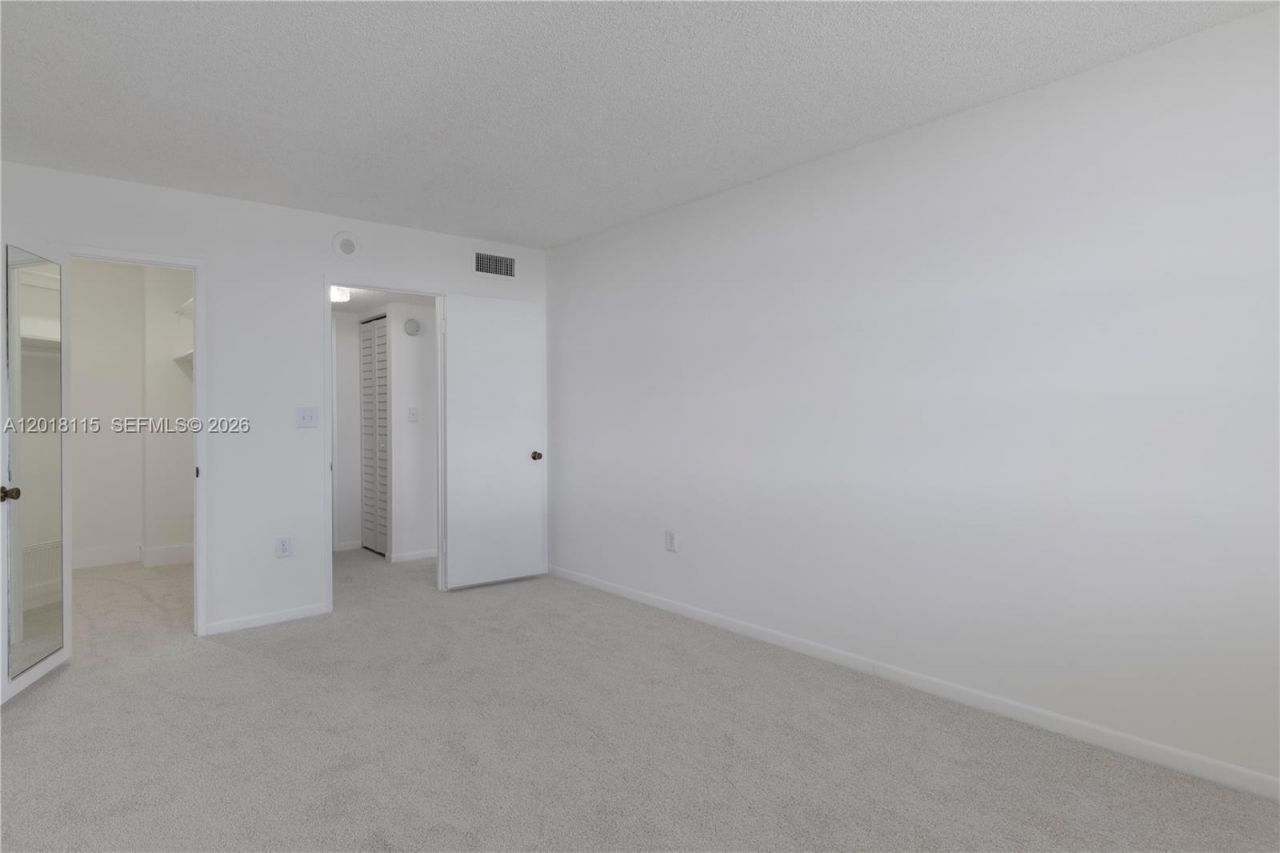 2851 NE 183rd St, Unit 504E, Aventura, FL 33160 Photo
