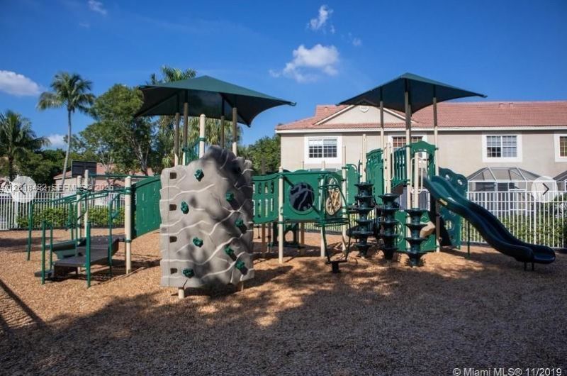 982 Sevilla Cir , Unit 982, Weston, FL 33326 Photo