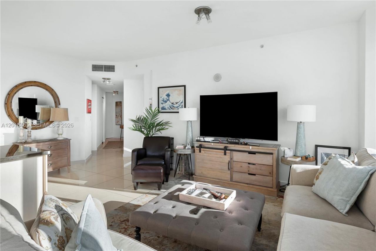 1111 SW 1st Ave , Unit 2925-N, Miami, FL 33130 Photo