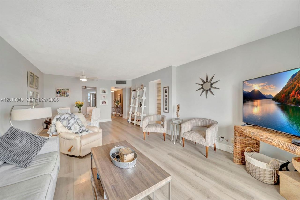 3575 Broken Woods Dr, Unit 1004, Coral Springs, FL 33065 Photo