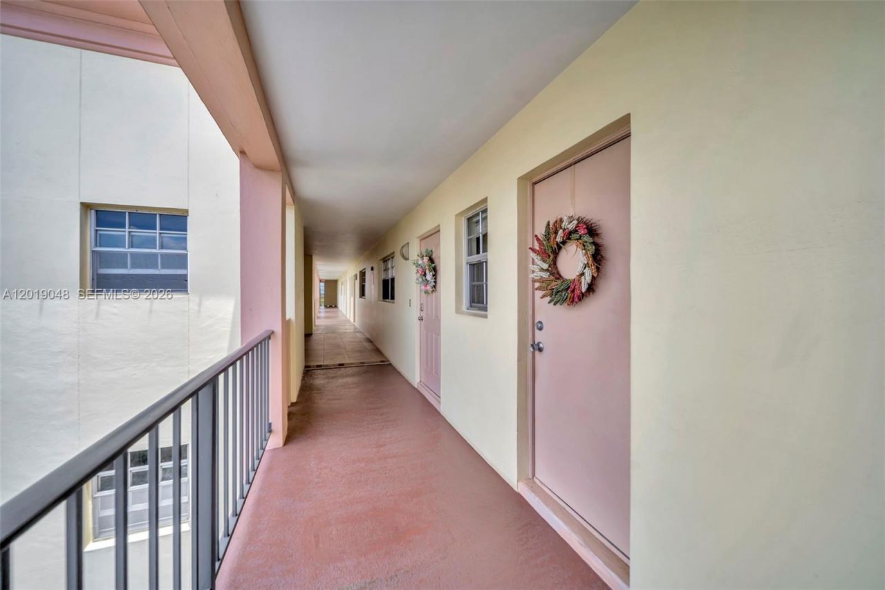 3575 Broken Woods Dr, Unit 1004, Coral Springs, FL 33065 Photo