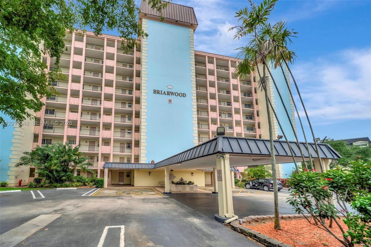 3575 Broken Woods Dr, Unit 1004, Coral Springs, FL 33065 Photo