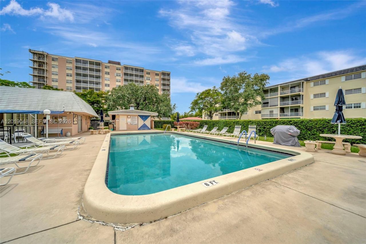 3575 Broken Woods Dr, Unit 1004, Coral Springs, FL 33065 Photo