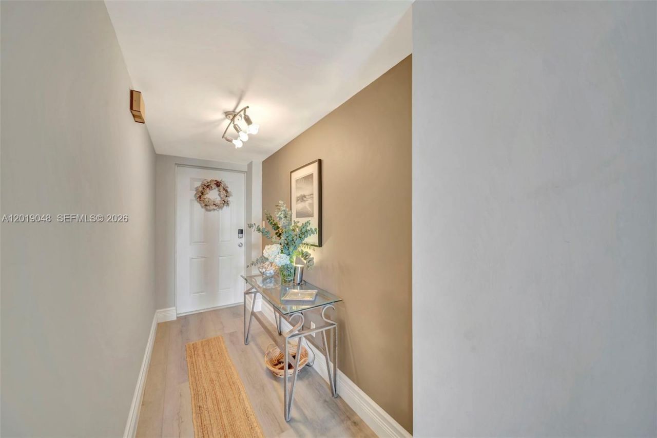 3575 Broken Woods Dr, Unit 1004, Coral Springs, FL 33065 Photo
