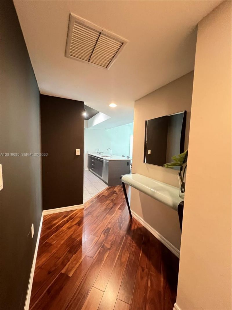 55 SE 6th St , Unit 3305, Miami, FL 33131 Photo