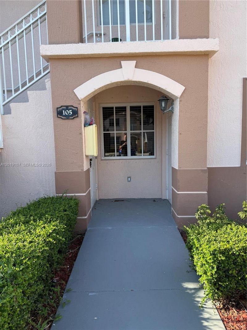 1271 SE 28th Ct, Unit 105, Homestead, FL 33035 Photo