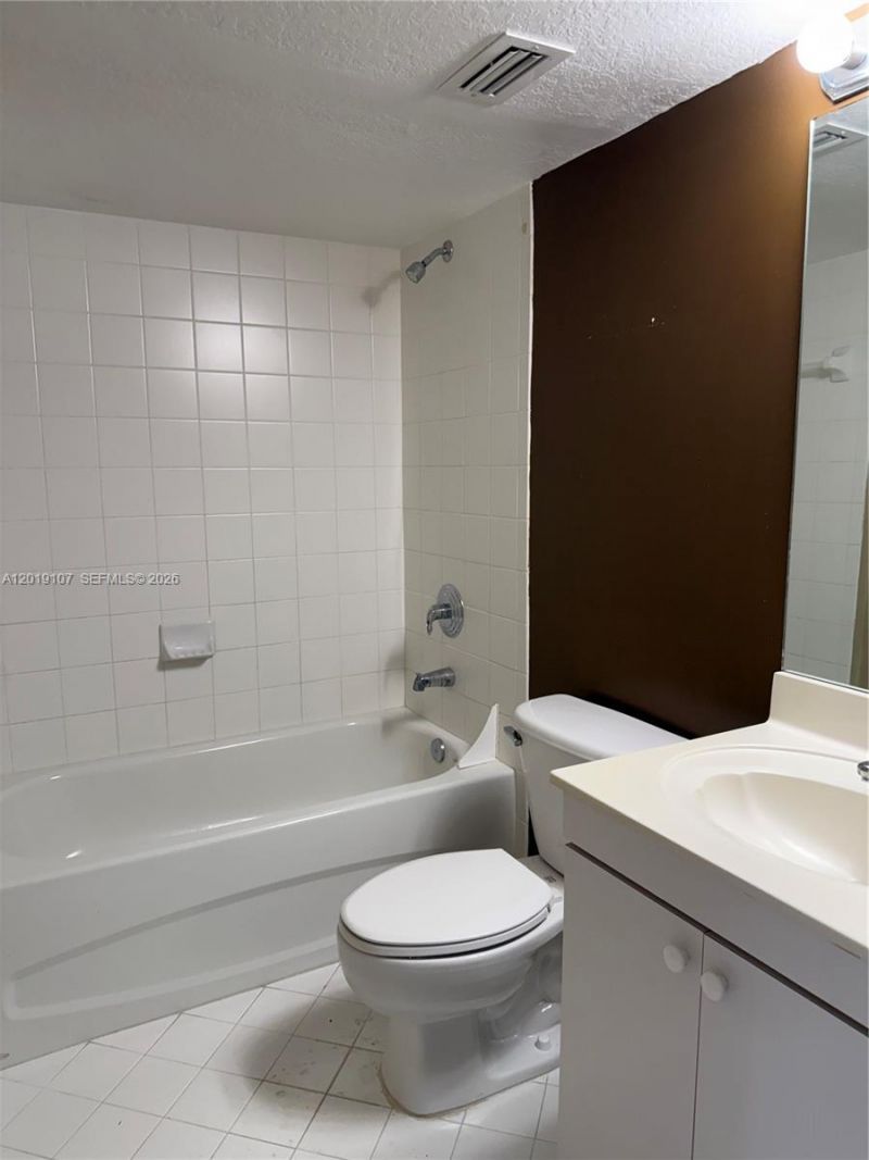 1271 SE 28th Ct , Unit 105, Homestead, FL 33035 Photo