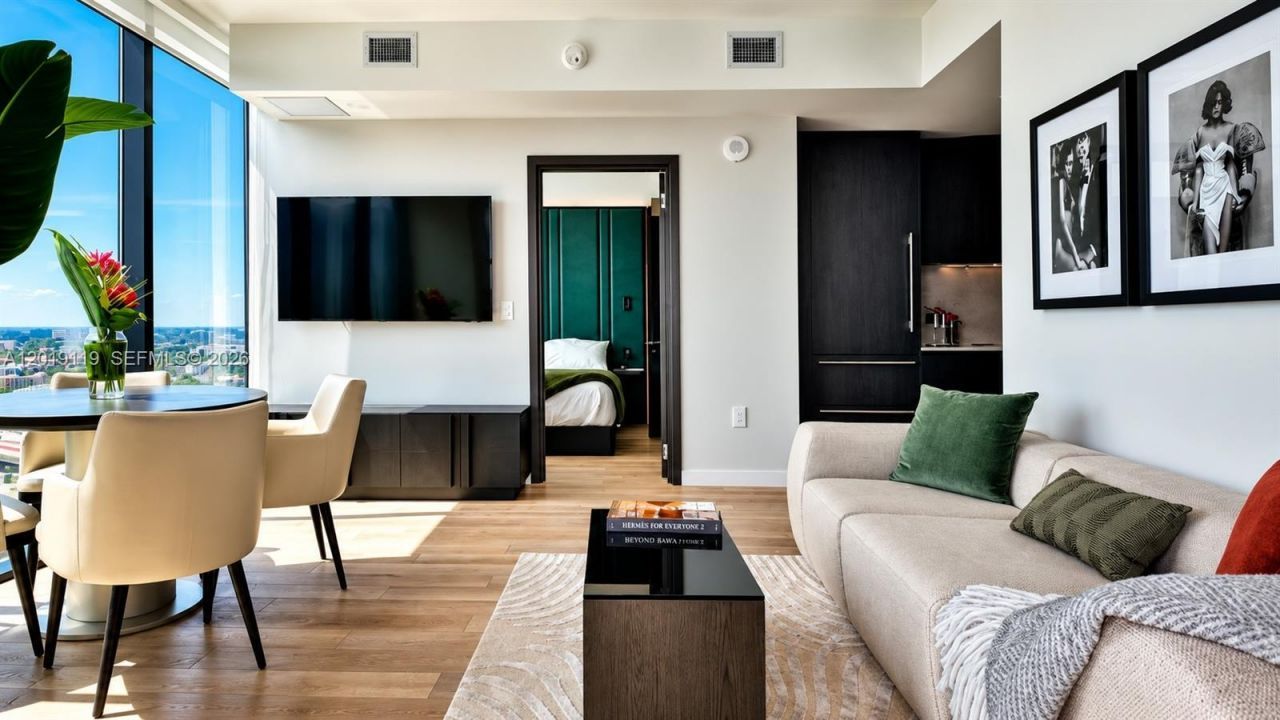 20 NE 11th St , Unit 4406, Miami, FL 33132 Photo