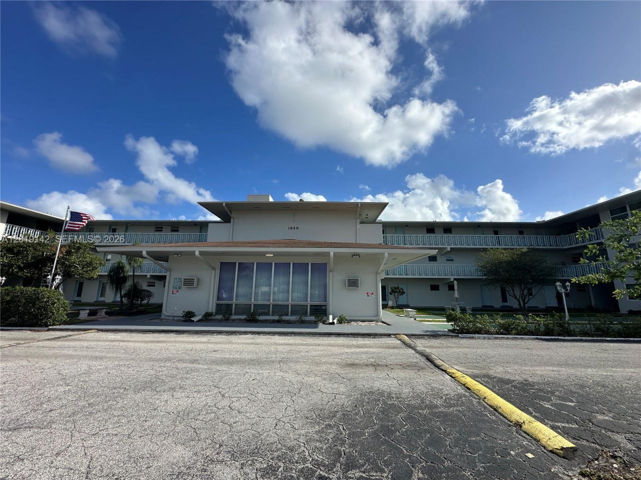 1050 E Sample Rd, Unit 208, Pompano Beach, FL 33064 Photo