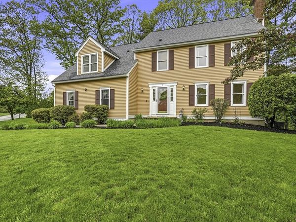 2 Stonybrook Ln, Shrewsbury, MA 01545