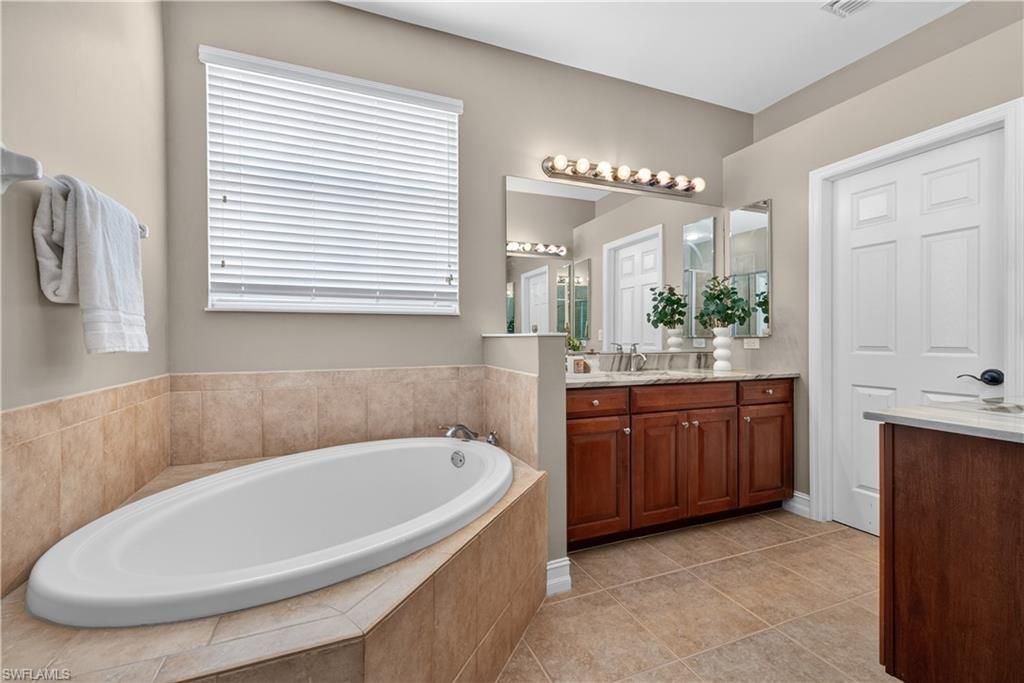 12587 Stone Tower Loop, Fort Myers, FL 33913 Photo