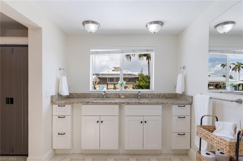3728 Emerald Ave , Saint James City, FL 33956 Photo