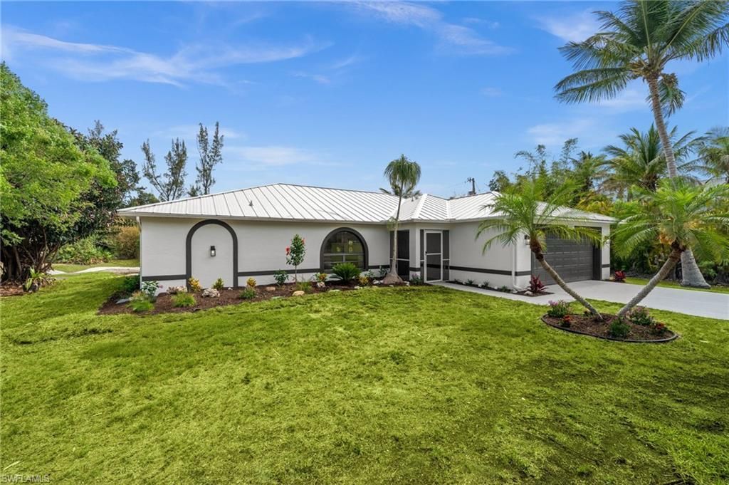 5563 Bay Point Rd, Bokeelia, FL 33922 Photo