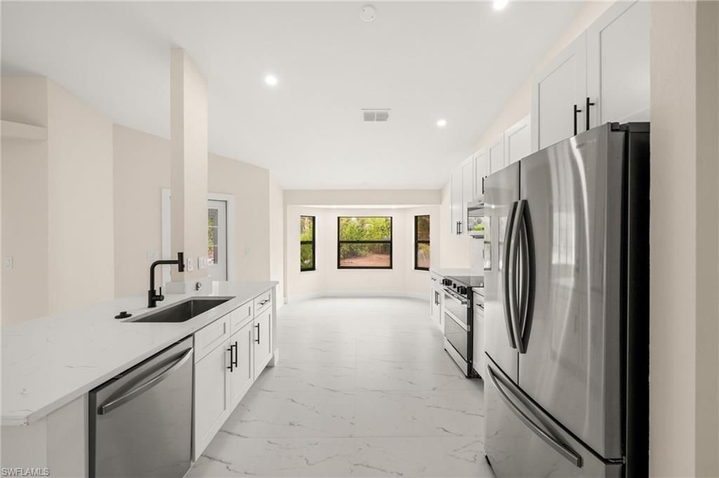5563 Bay Point Rd, Bokeelia, FL 33922 Photo