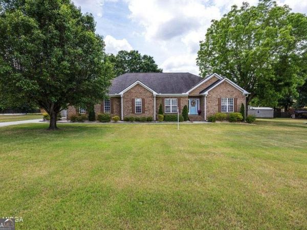 411 Dixieland Drive, Byron, GA 31008
