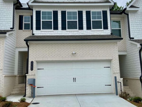 2582 Adventure Way, Doraville, GA 30360
