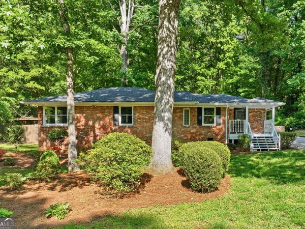 2109 Shady Lane, Tucker, GA 30084