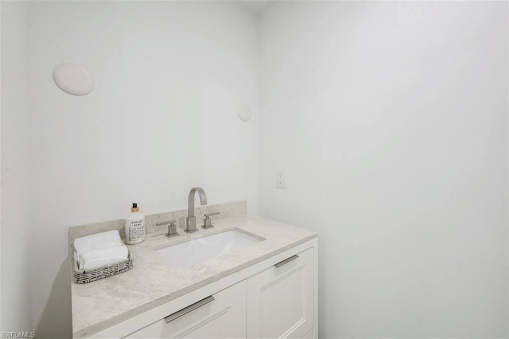 13935 Old Coast Rd , Unit 1703, Naples, FL 34110 Photo