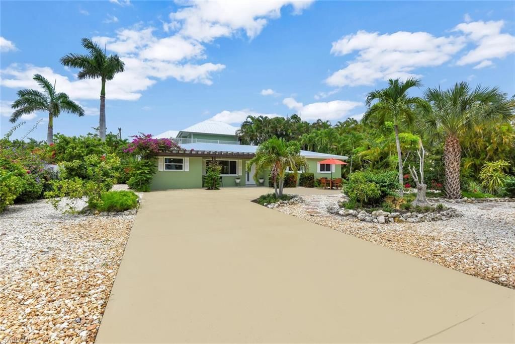 1155 6th St S, Naples, FL 34102 Photo