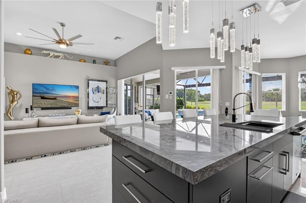 6040 Dogleg Dr, Naples, FL 34113 Photo