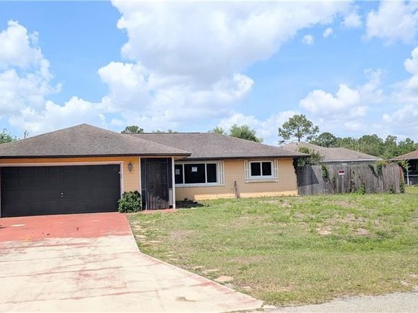 521 5th AVE , LEHIGH ACRES, FL 33972