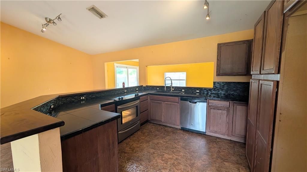 521 5th Ave , Lehigh Acres, FL 33972 Photo