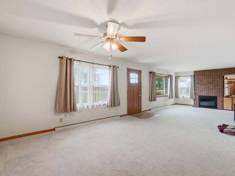 402 Woodlawn Drive, Wapakoneta, OH 45895 Photo 10