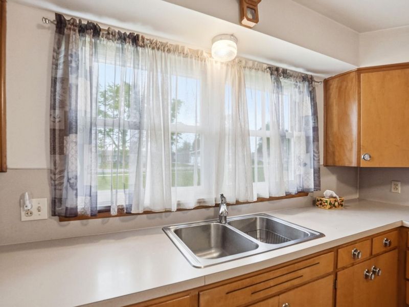 402 Woodlawn Drive, Wapakoneta, OH 45895 Photo 15