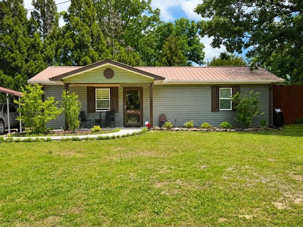 371 Brown Gap Cemetery Road, Trenton, GA 30752