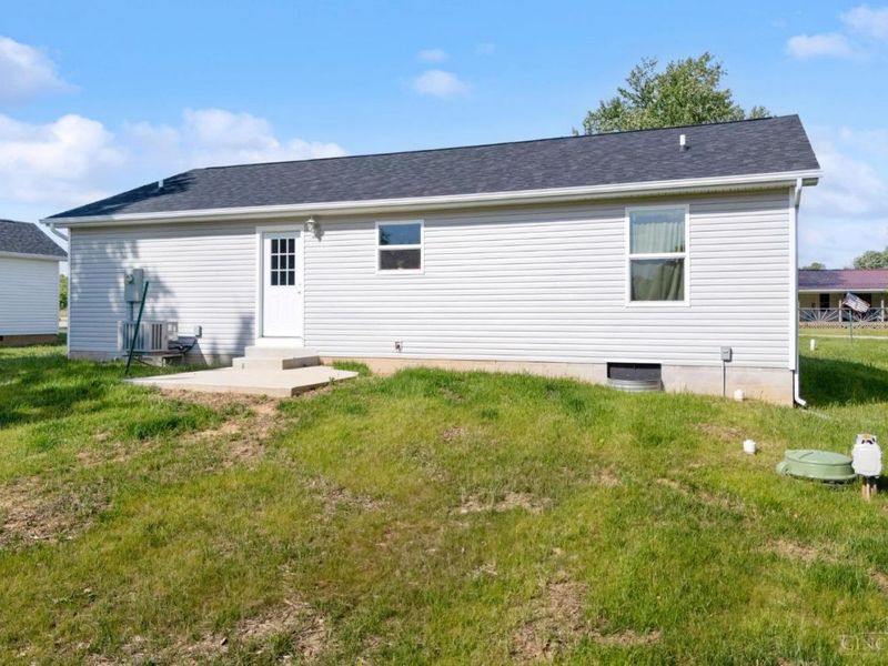 6607 fascination Way, Hillsboro, OH 45133 Photo 5