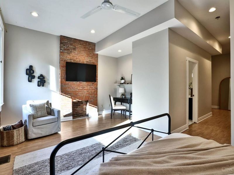 112 E Thirteenth Street, Unit 4, Cincinnati, OH 45202 Photo 14