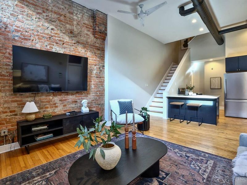 112 E Thirteenth Street, Unit 4, Cincinnati, OH 45202 Photo 5