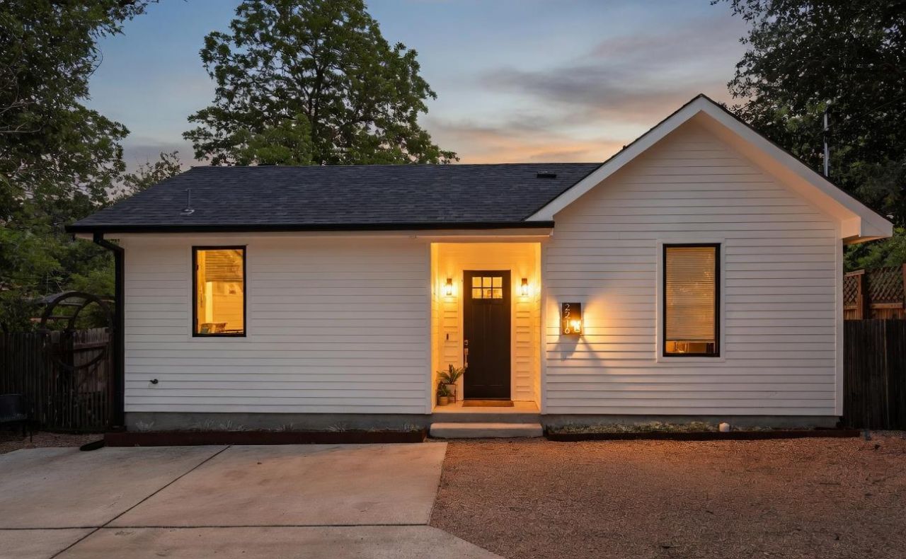 2216 Lindell Ave , Unit 2, Austin, TX 78704 Main Photo