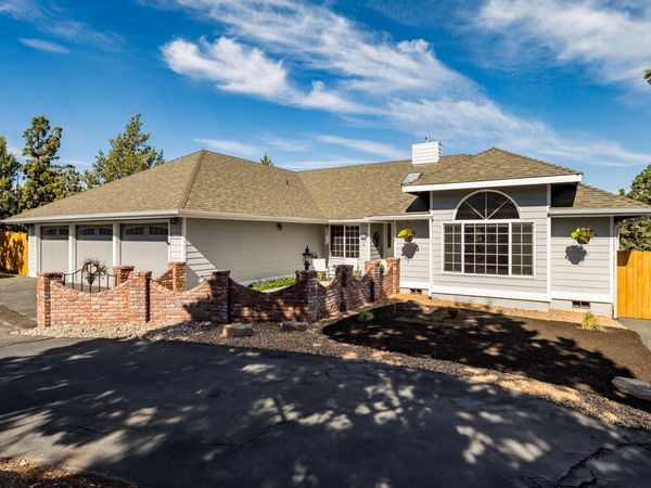 3740 SW 35th Street, Redmond, OR 97756