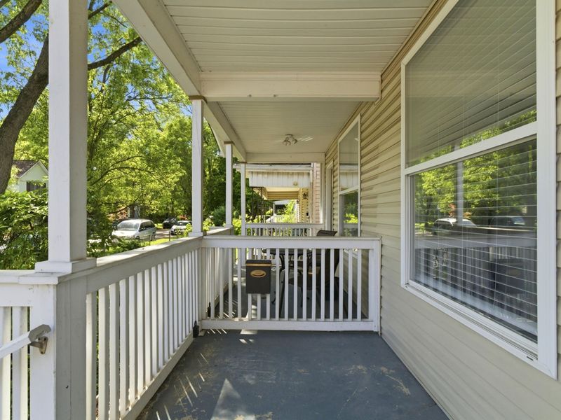 396 E Mithoff Street , Columbus, OH 43206 Photo 5