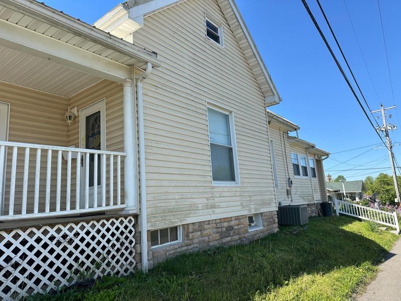 200 S Maple Heights , New Lexington, OH 43764 Photo 3