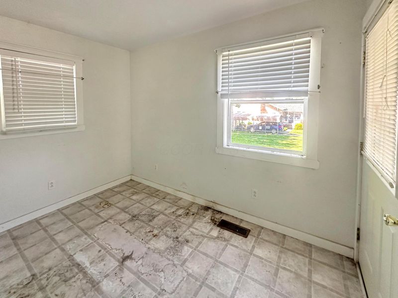 200 S Maple Heights , New Lexington, OH 43764 Photo 5