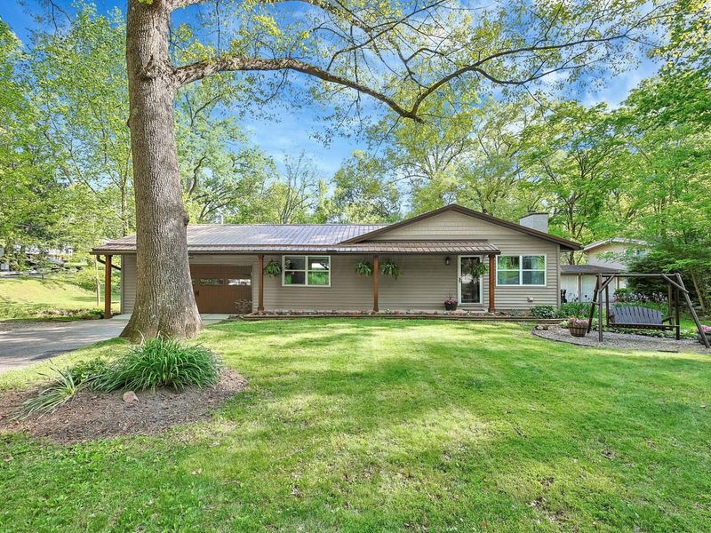 647 Cedar Run Road NE, Newark, OH 43055 Photo 1
