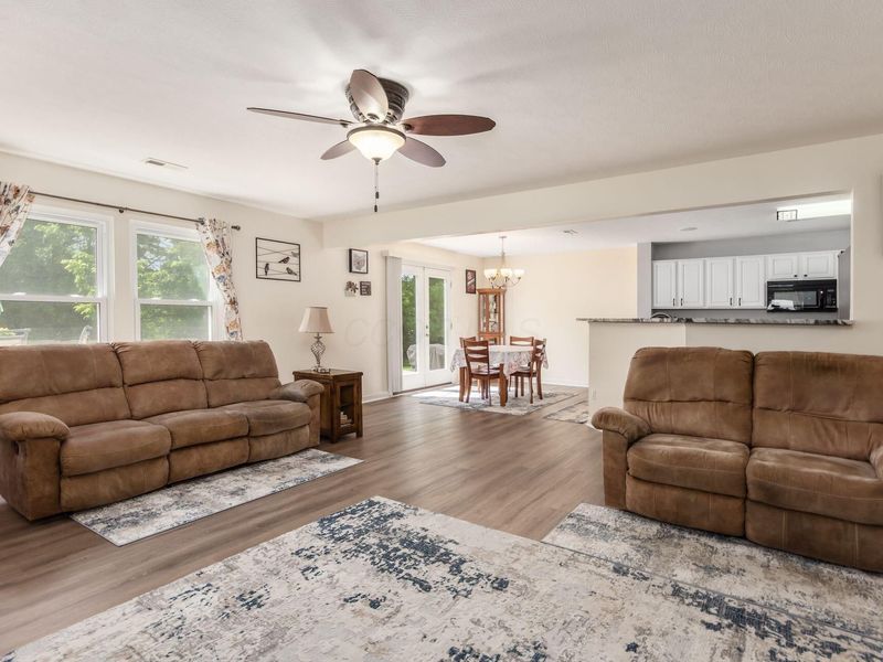 4980 Fosterson Drive , Lockbourne, OH 43137 Photo 5