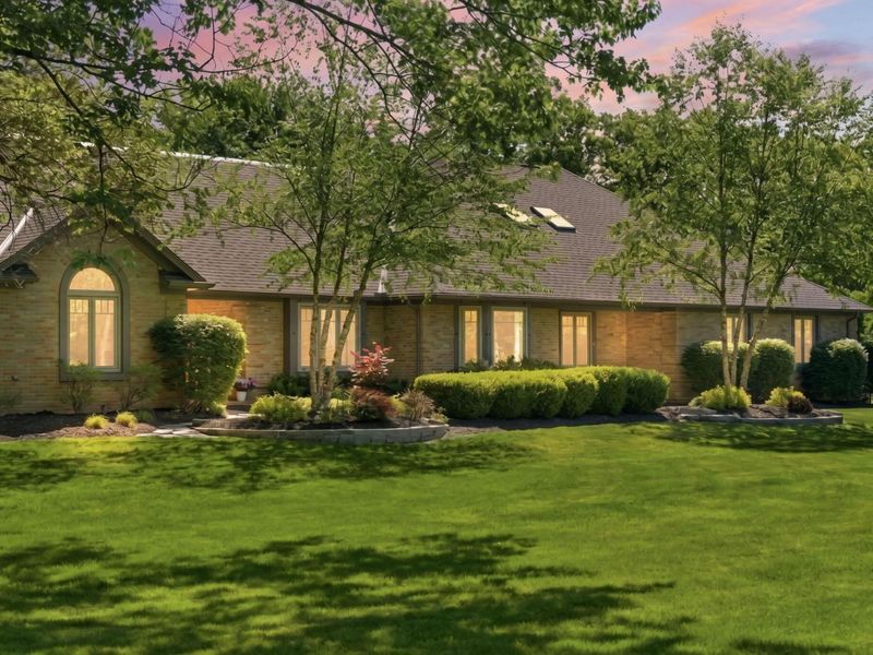 7276 Lee Road , Westerville, OH 43081 Photo 2