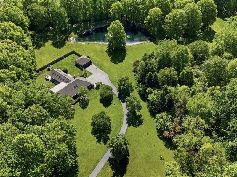 7276 Lee Road , Westerville, OH 43081 Photo 4