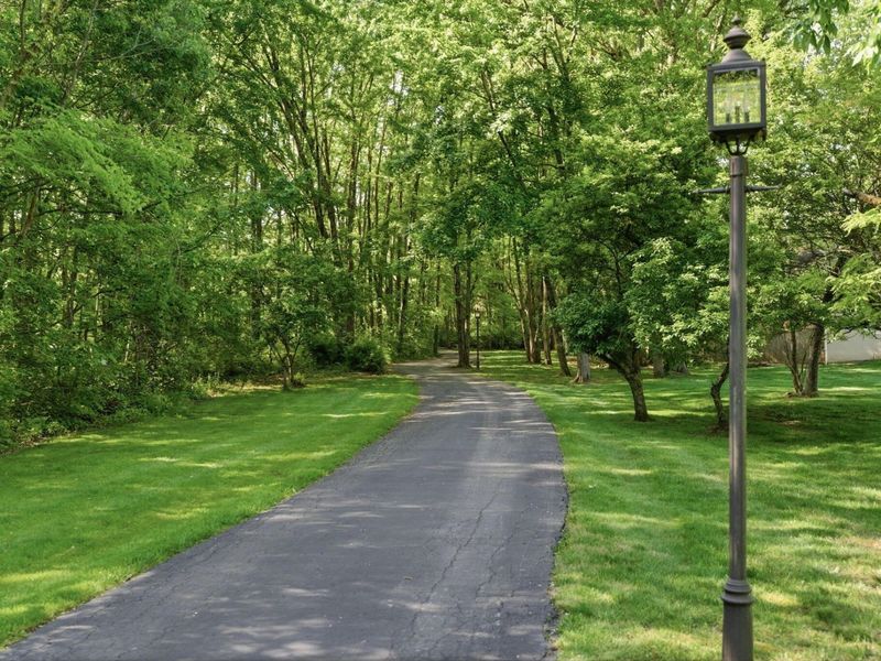 7276 Lee Road , Westerville, OH 43081 Photo 8
