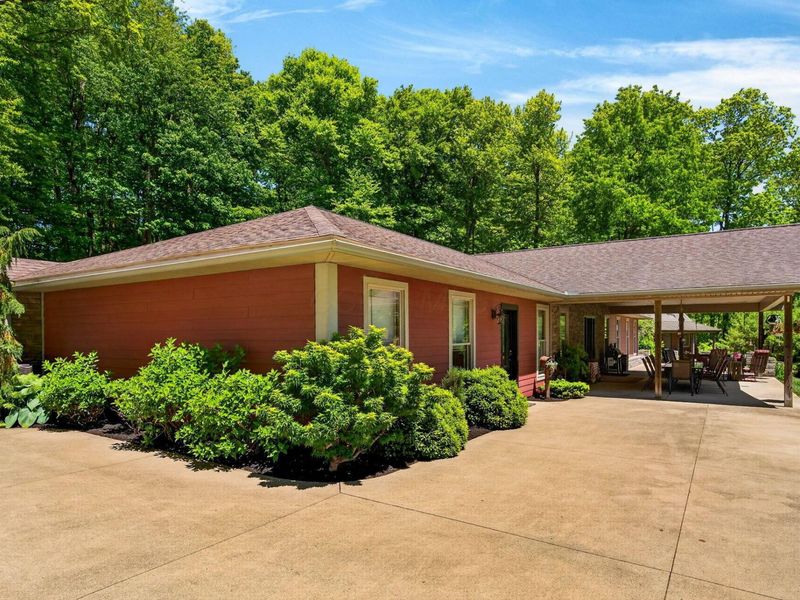 2198 Adelphia State Road , Jackson, OH 45640 Photo 9