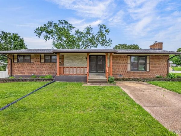 710 Peace Haven Drive, St Louis, MO 63125