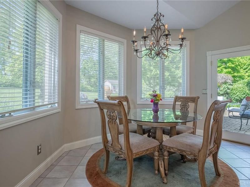 2811 River Edge Circle, Sugarcreek Township, OH 45370 Photo 19