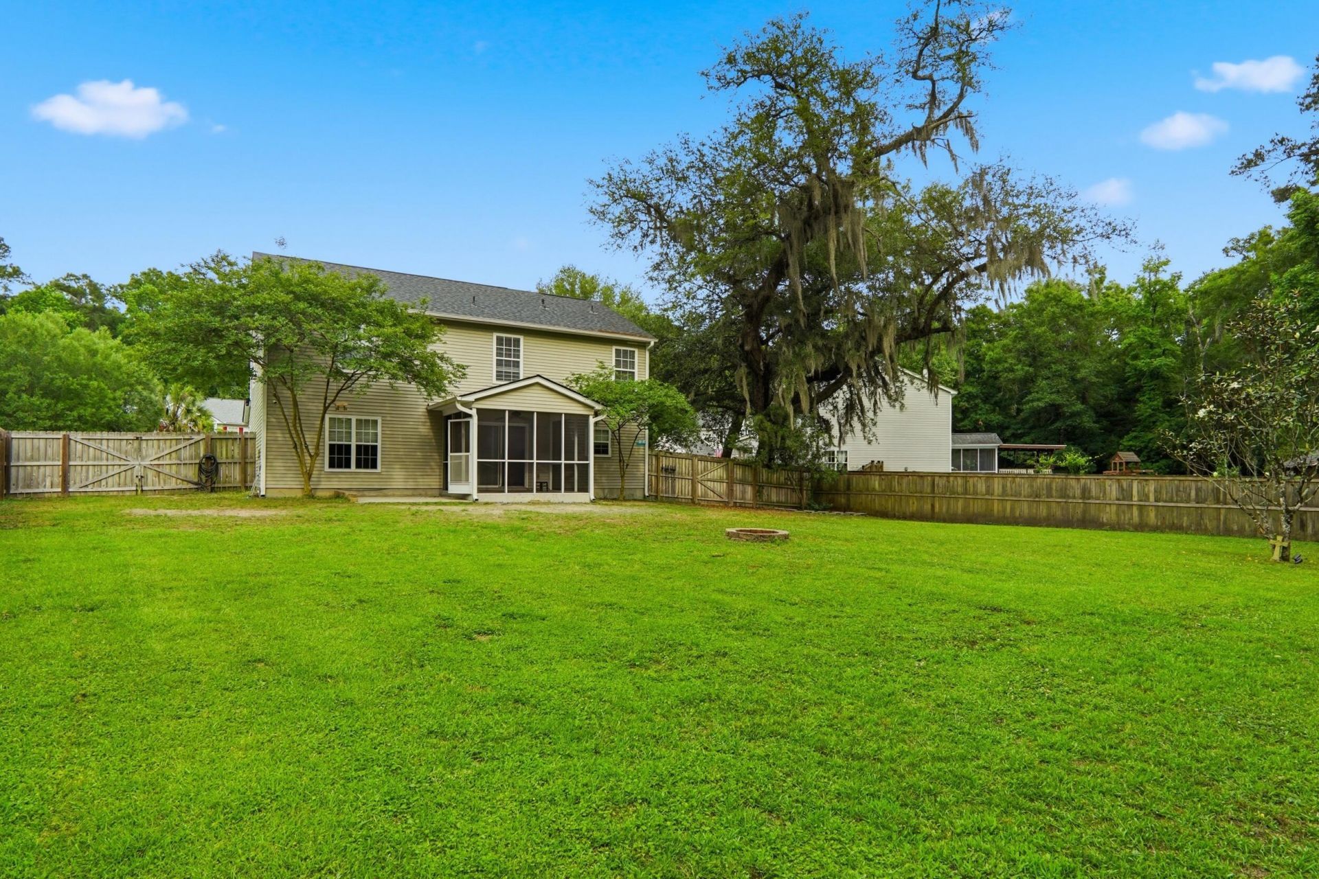 5220 Carlisle Court Photo 40