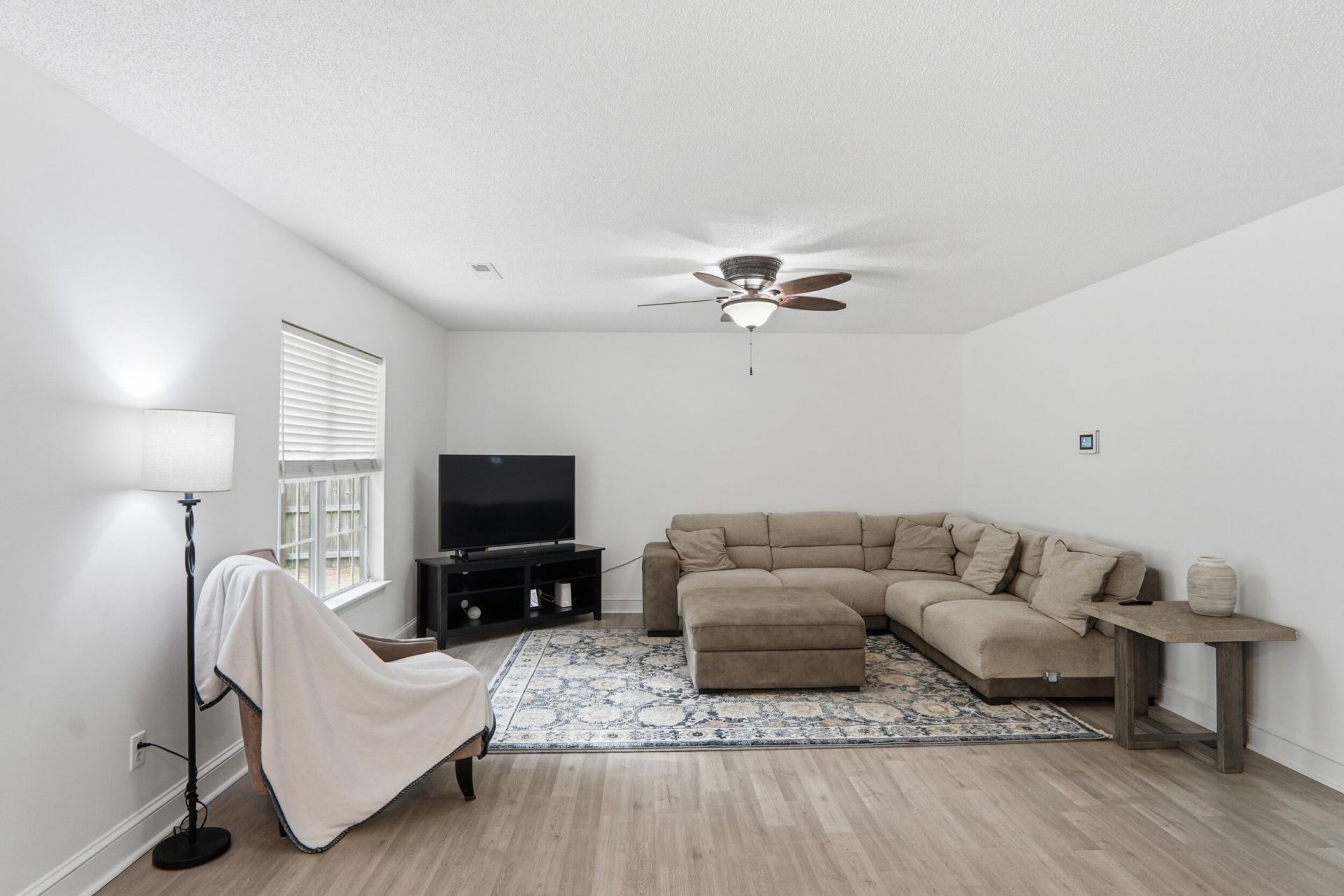 5220 Carlisle Court Photo 9