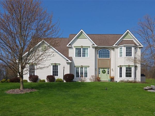 5827 Parapet Drive , Jamesville, NY 13078